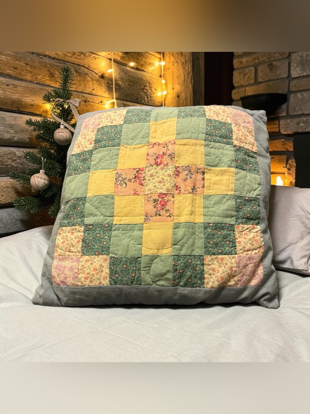 Vintage Patchwork Quilted Trip Around World Throw Pillow Floral Pastel White